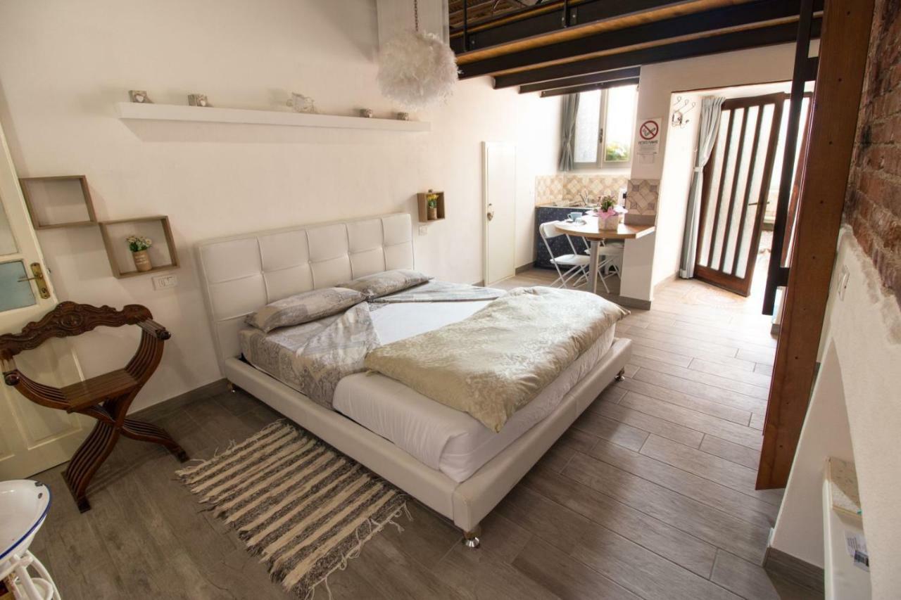 בורגומאנרו Mansarde & Suite Maison 1706 Lago Orta מראה חיצוני תמונה