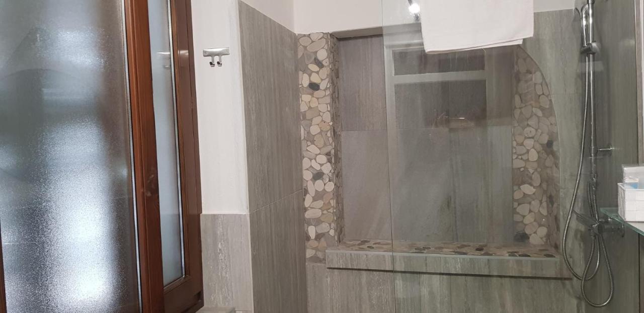 בורגומאנרו Mansarde & Suite Maison 1706 Lago Orta מראה חיצוני תמונה