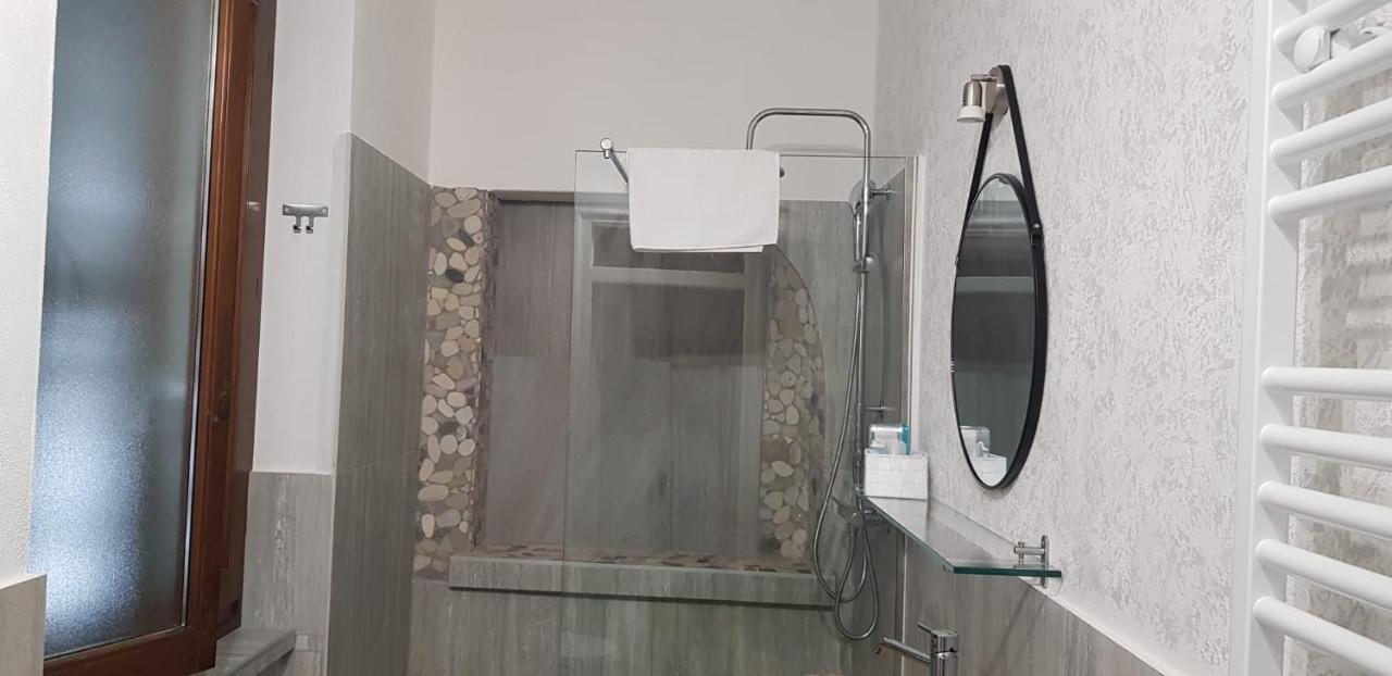 בורגומאנרו Mansarde & Suite Maison 1706 Lago Orta מראה חיצוני תמונה