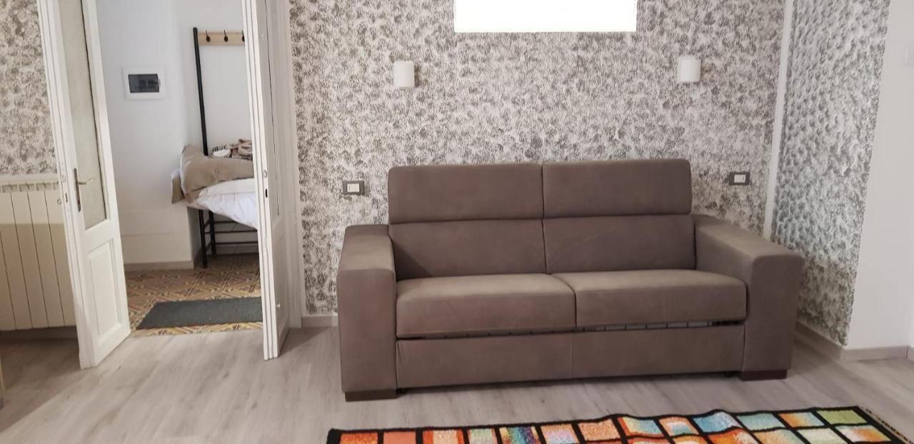 בורגומאנרו Mansarde & Suite Maison 1706 Lago Orta מראה חיצוני תמונה
